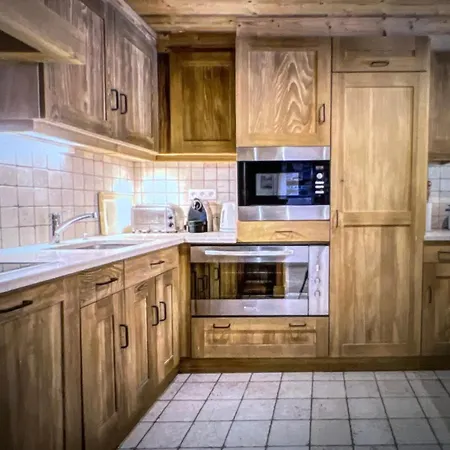 Holiday home Charming Chalet W Hot Tub Mountain View *