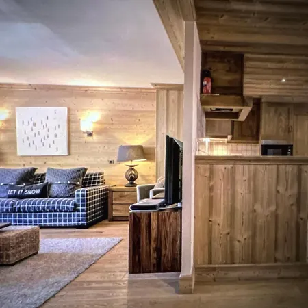 Semesterbostad Charming Chalet W Hot Tub Mountain View